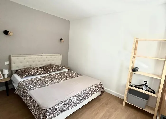 Playa Del Sol Moderne Clim Velo Апартаменты *